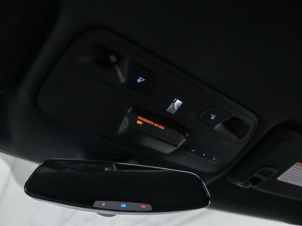 Used 2017 Chevrolet Camaro ZL1 RWD image 22