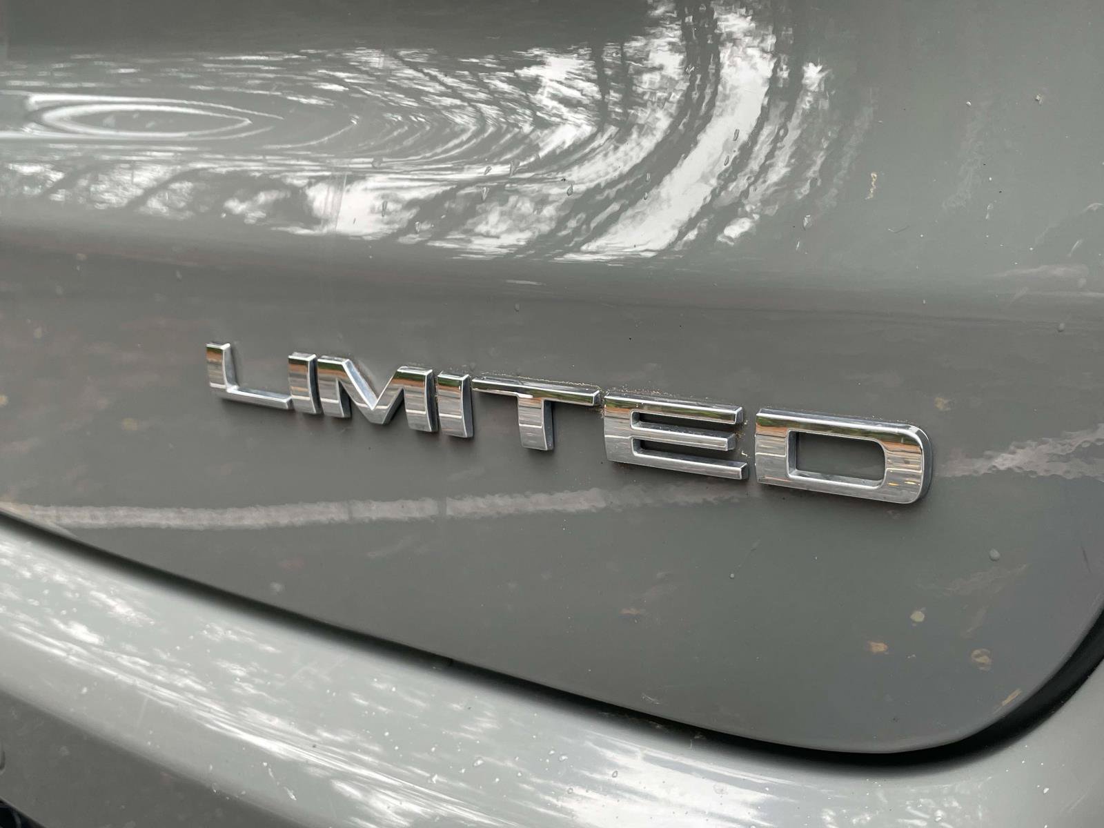 Certified 2024 Jeep Compass Limited w/ Sun and Sound Group AWD/4WD image 8
