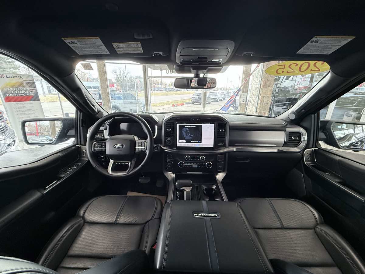 Used 2025 Ford F150 Platinum w/ FX4 Off-Road Package image 41