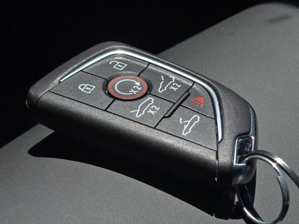 Used 2026 Chevrolet Corvette Z06 RWD image 32
