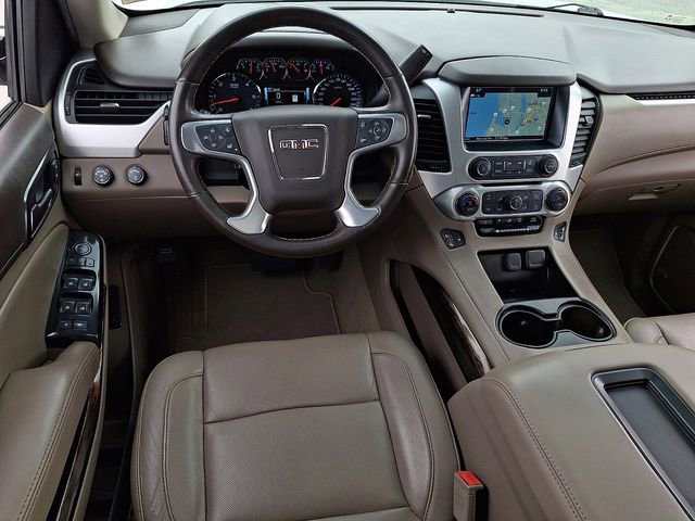 Certified 2018 GMC Yukon SLT w/ Premium Edition AWD/4WD image 12