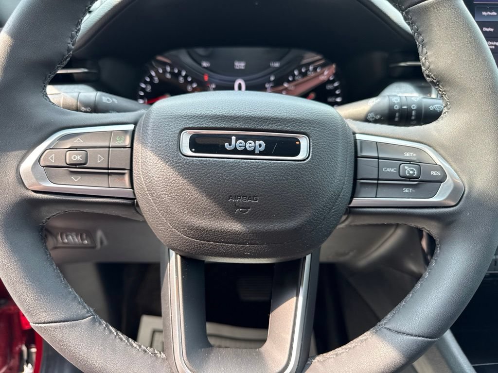 Used 2023 Jeep Compass Latitude w/ Convenience Group AWD/4WD image 24