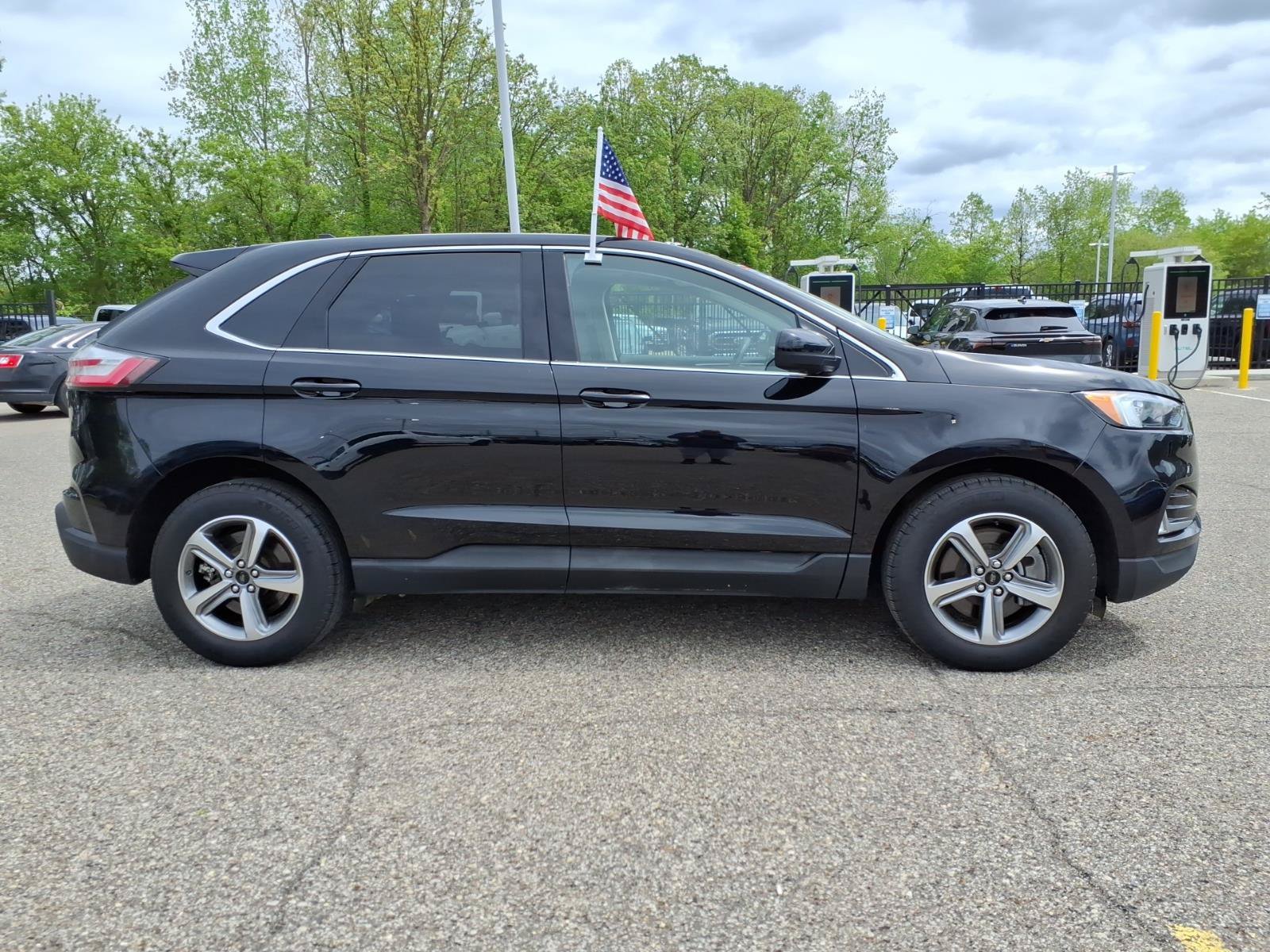 Used 2023 Ford Edge SEL w/ Convenience Package AWD/4WD image 9