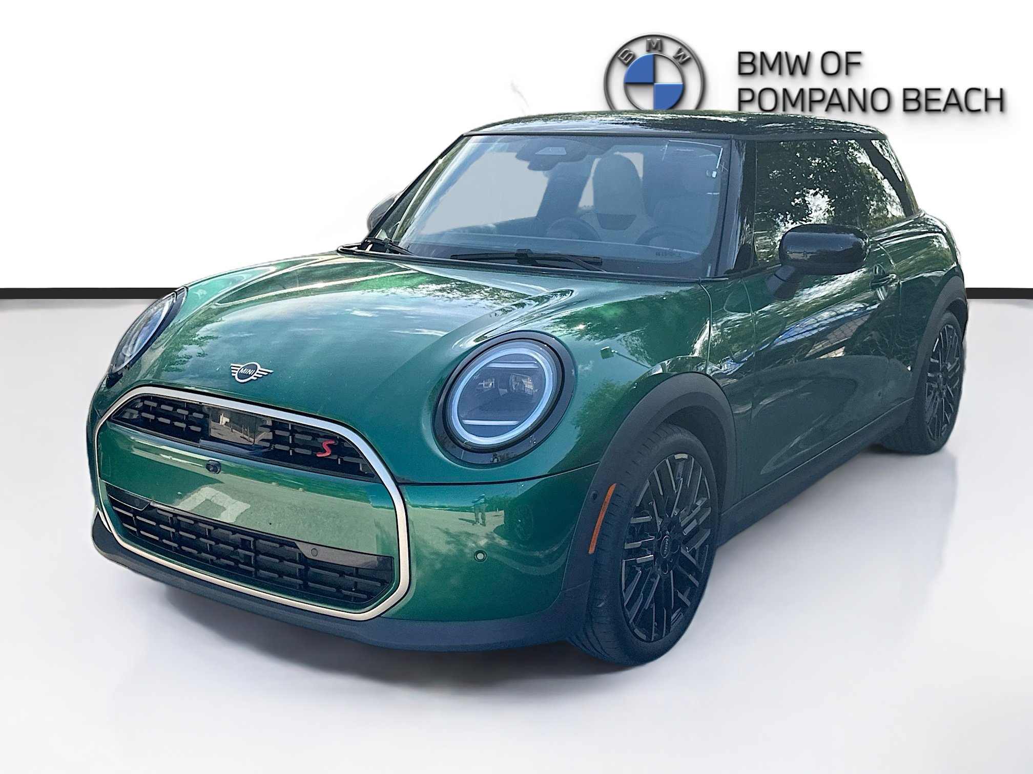 Used 2025 MINI Cooper S FWD image 3