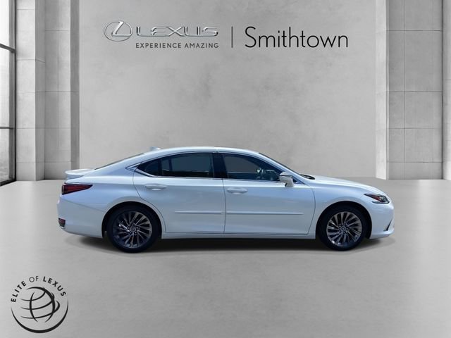 Used 2025 Lexus ES 300h Ultra Luxury w/ Accessory Package (Z2) FWD image 4