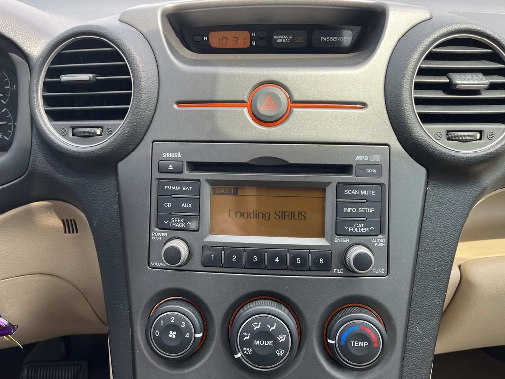 Used 2009 Kia Rondo LX FWD image 14