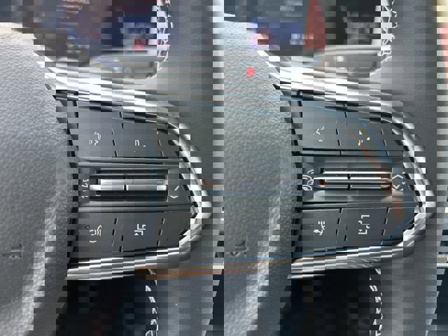 New 2025 Chevrolet Equinox EV LT image 21