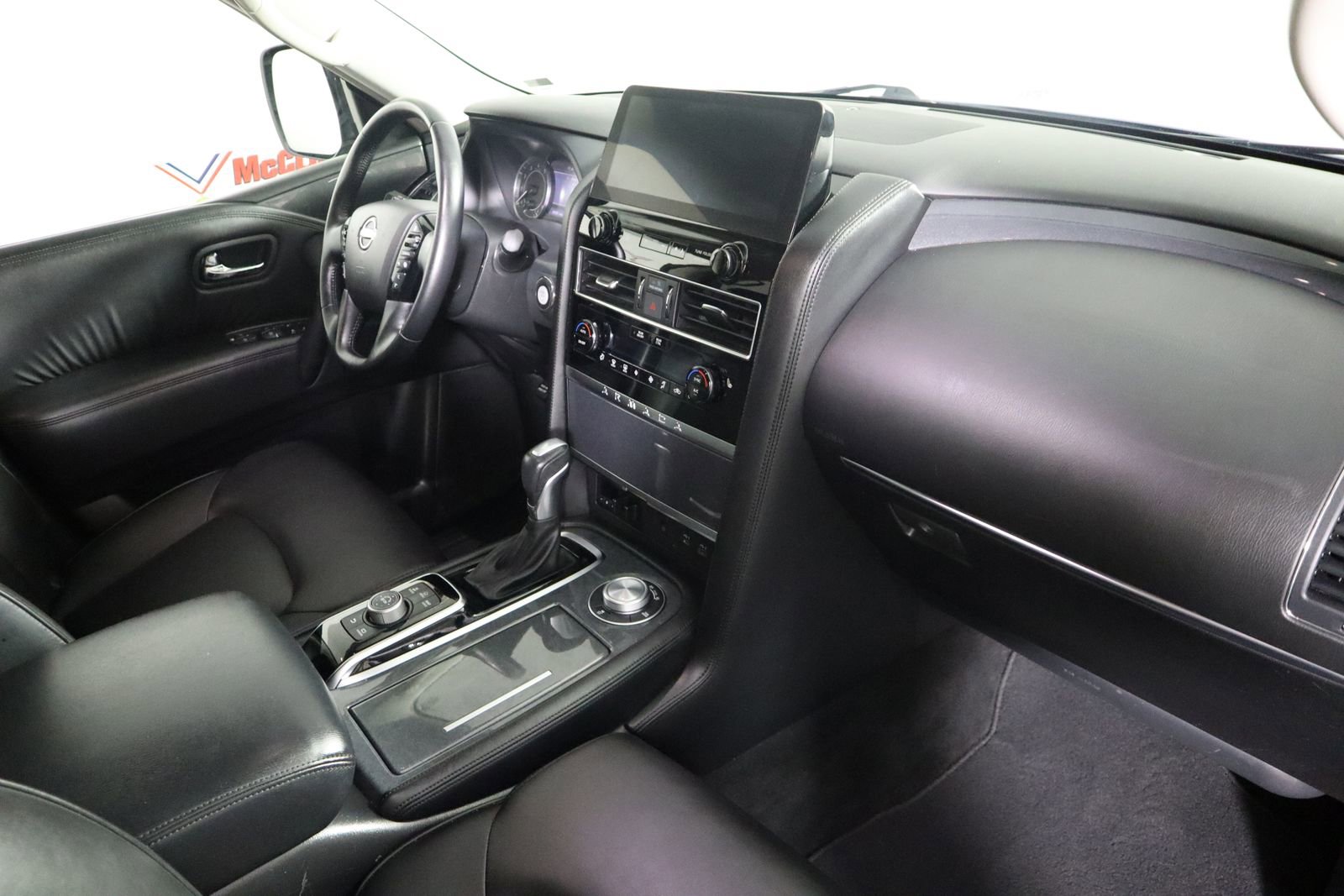 Used 2023 Nissan Armada SV image 48