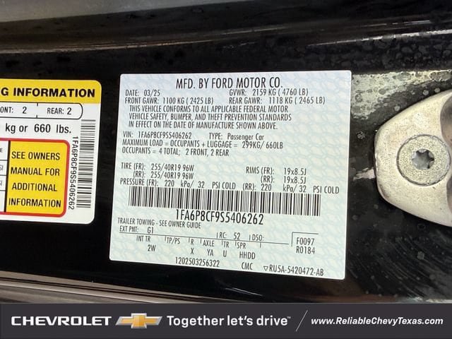 Used 2025 Ford Mustang GT RWD image 33