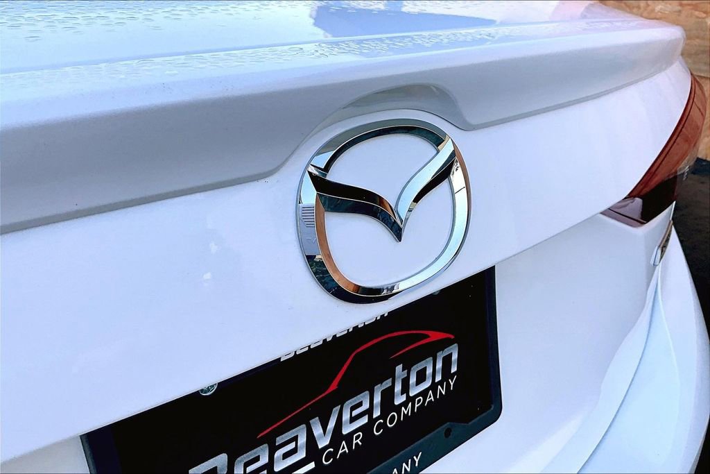 Used 2018 MAZDA MAZDA3 Touring image 11