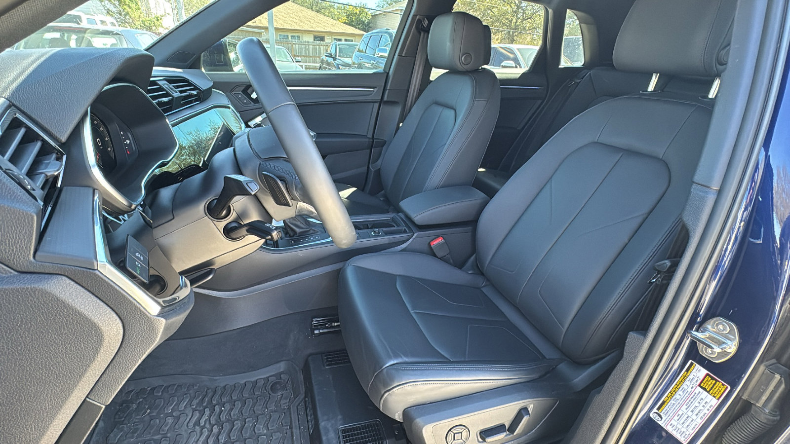 Used 2025 Audi Q3 2.0T Premium Plus w/ Premium Plus Package image 14