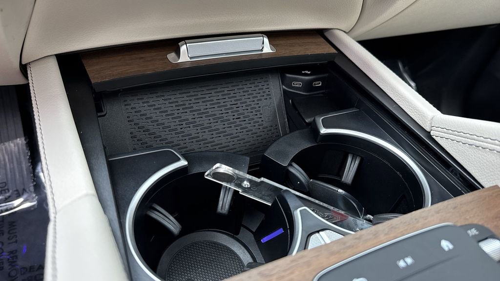 Used 2024 Mercedes-Benz GLE 450 4MATIC image 56