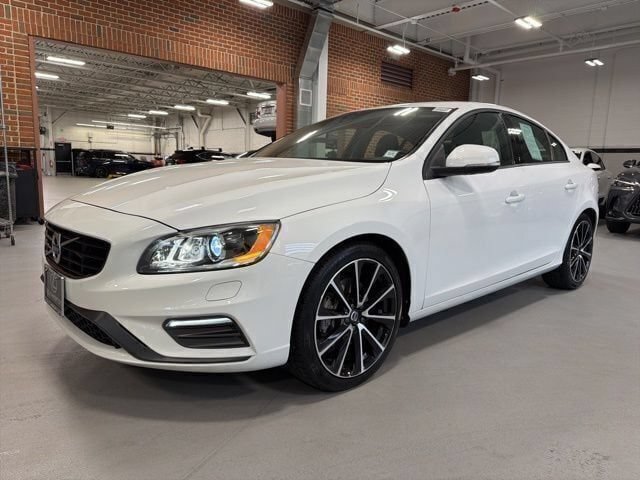 Used 2018 Volvo S60 T5 Dynamic w/ Vision Package AWD/4WD image 4