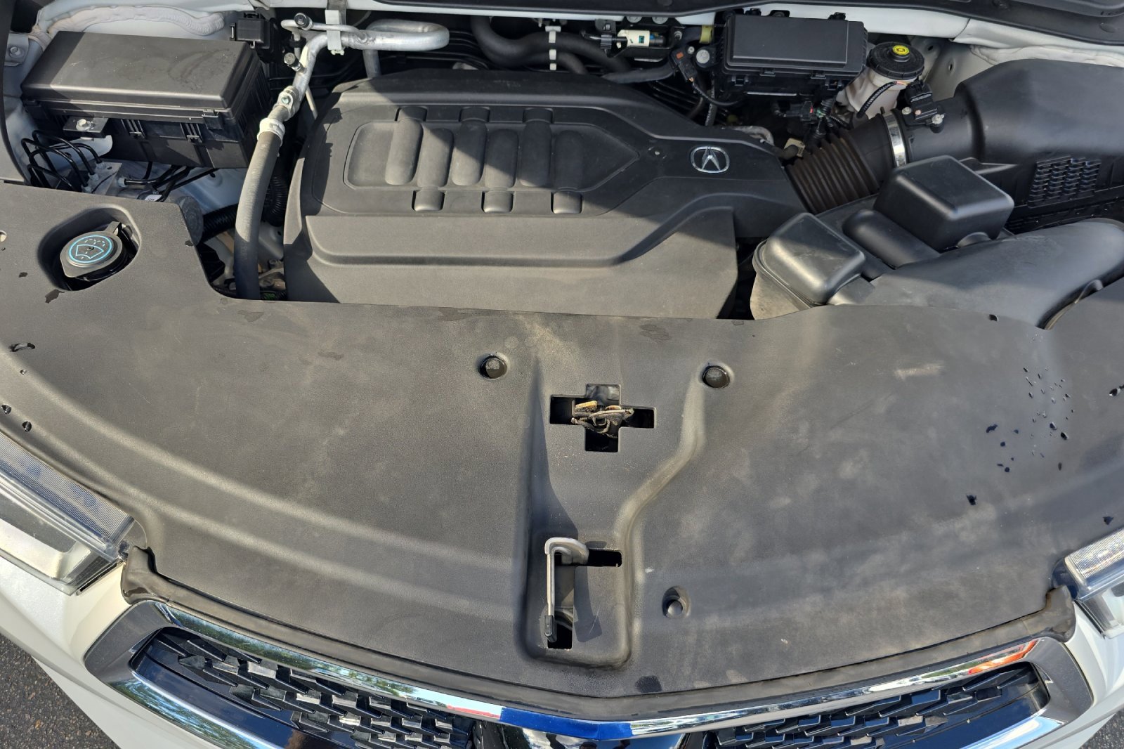 Used 2020 Acura MDX SH-AWD image 29