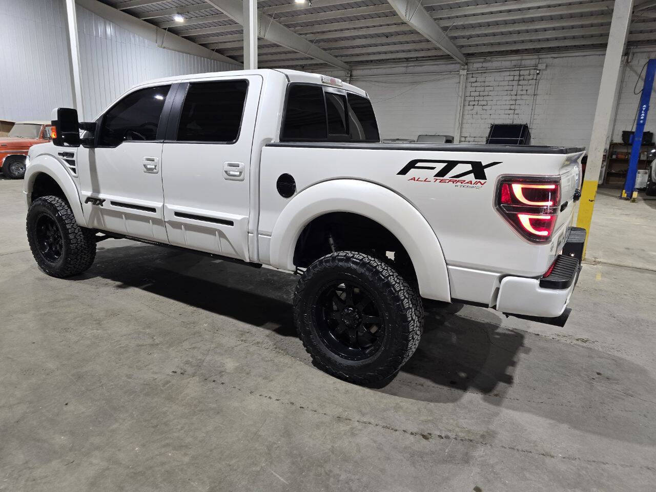Used 2014 Ford F150 Lariat w/ Equipment Group 502A Luxury AWD/4WD image 10