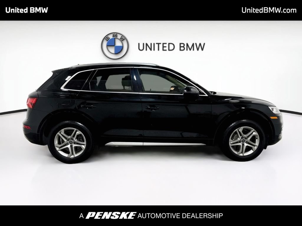 Used 2018 Audi Q5 2.0T Premium Plus w/ Premium Plus Package AWD/4WD image 4