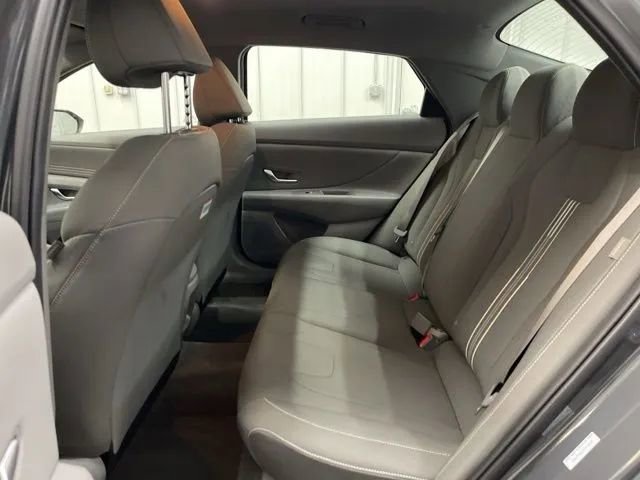 Used 2026 Hyundai Elantra Sport image 11