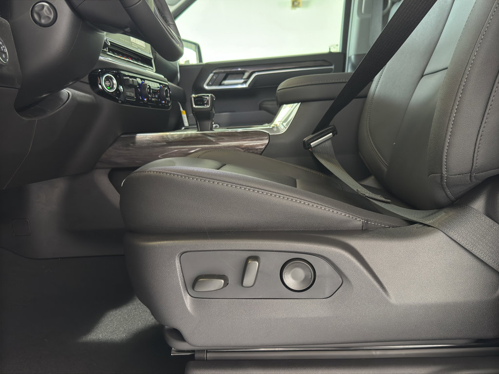 New 2026 Chevrolet Silverado 1500 LTZ w/ LTZ Convenience Package II image 24