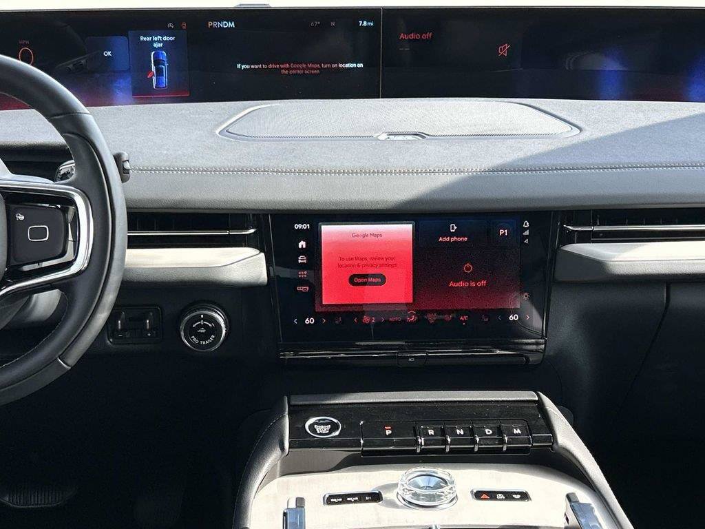 New 2026 Lincoln Navigator L Premier AWD/4WD image 13