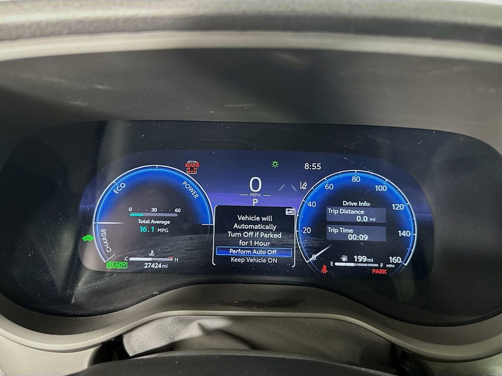 Used 2025 Toyota Sienna XSE FWD image 18