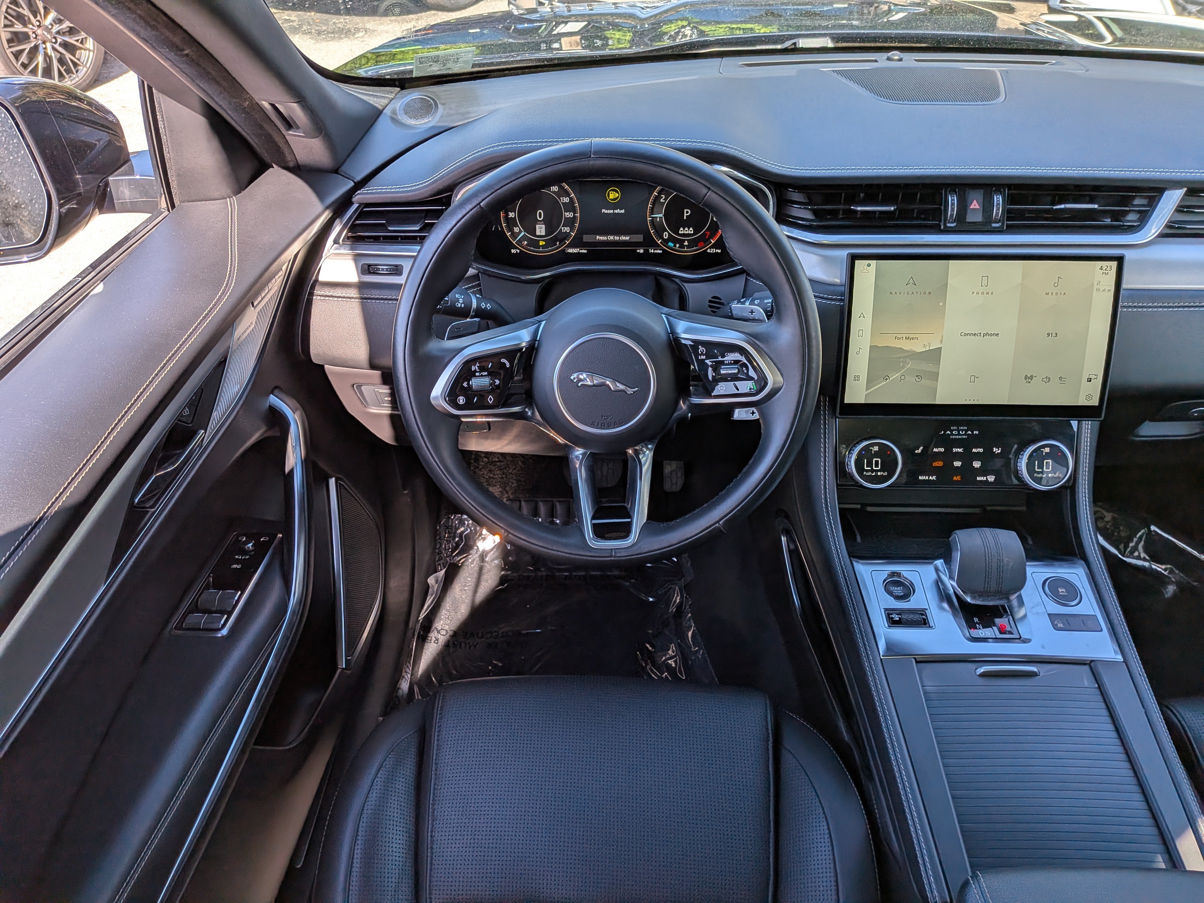 Used 2025 Jaguar F-PACE R-Dynamic S AWD/4WD image 18
