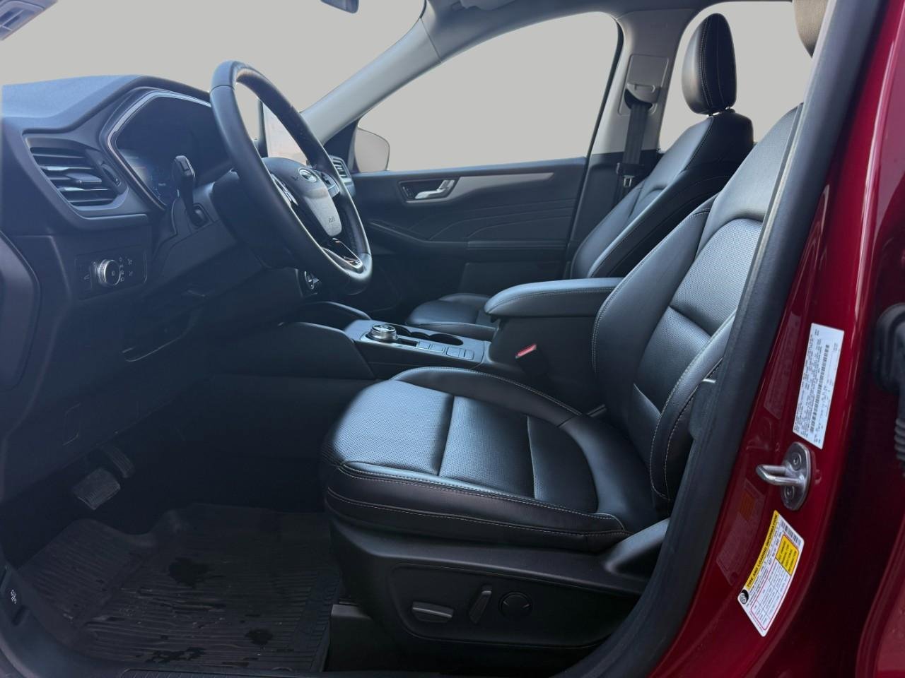 Used 2021 Ford Escape SEL w/ Technology Package AWD/4WD image 24