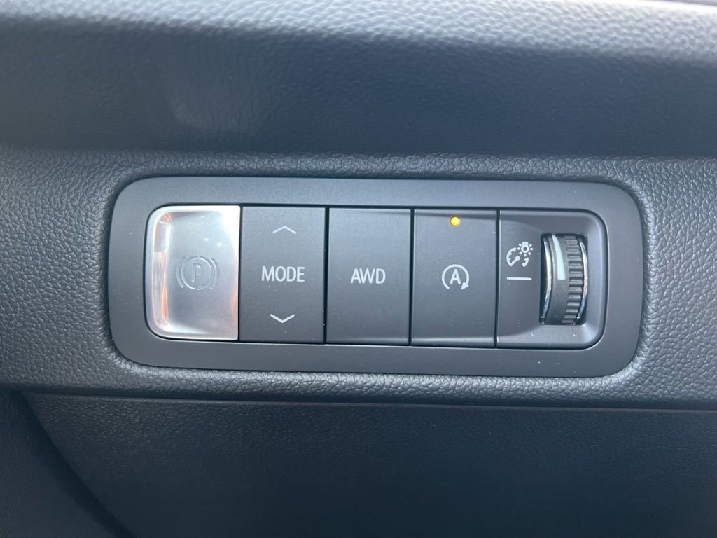 New 2026 Chevrolet Traverse LT image 14