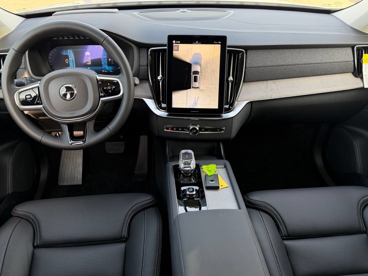 New 2027 Volvo XC90 B6 Ultra AWD/4WD image 9