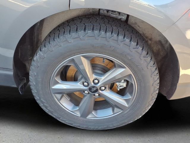 Used 2023 Ford Edge SEL w/ Sport Appearance Package image 19