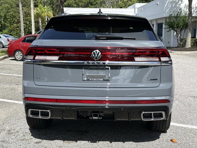 Used 2025 Volkswagen Atlas Cross Sport SEL Premium R-Line AWD/4WD image 4