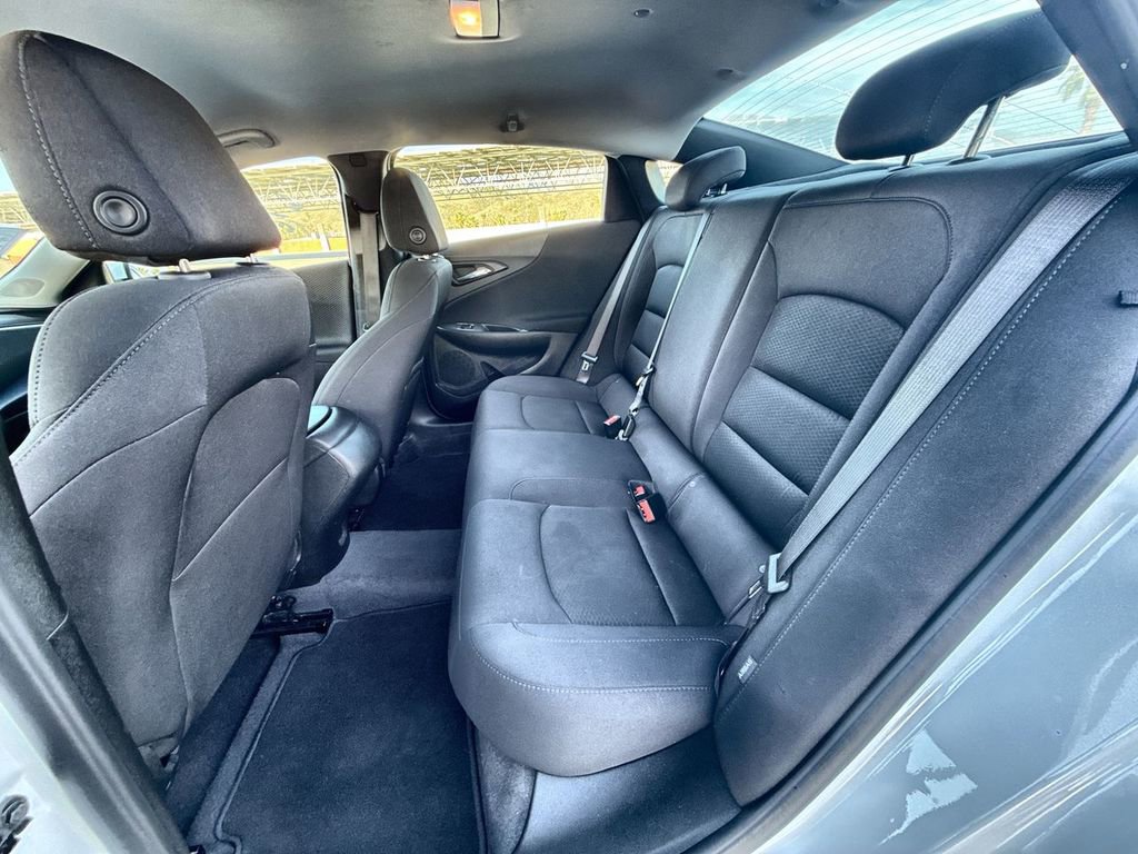 Used 2025 Chevrolet Malibu RS image 23