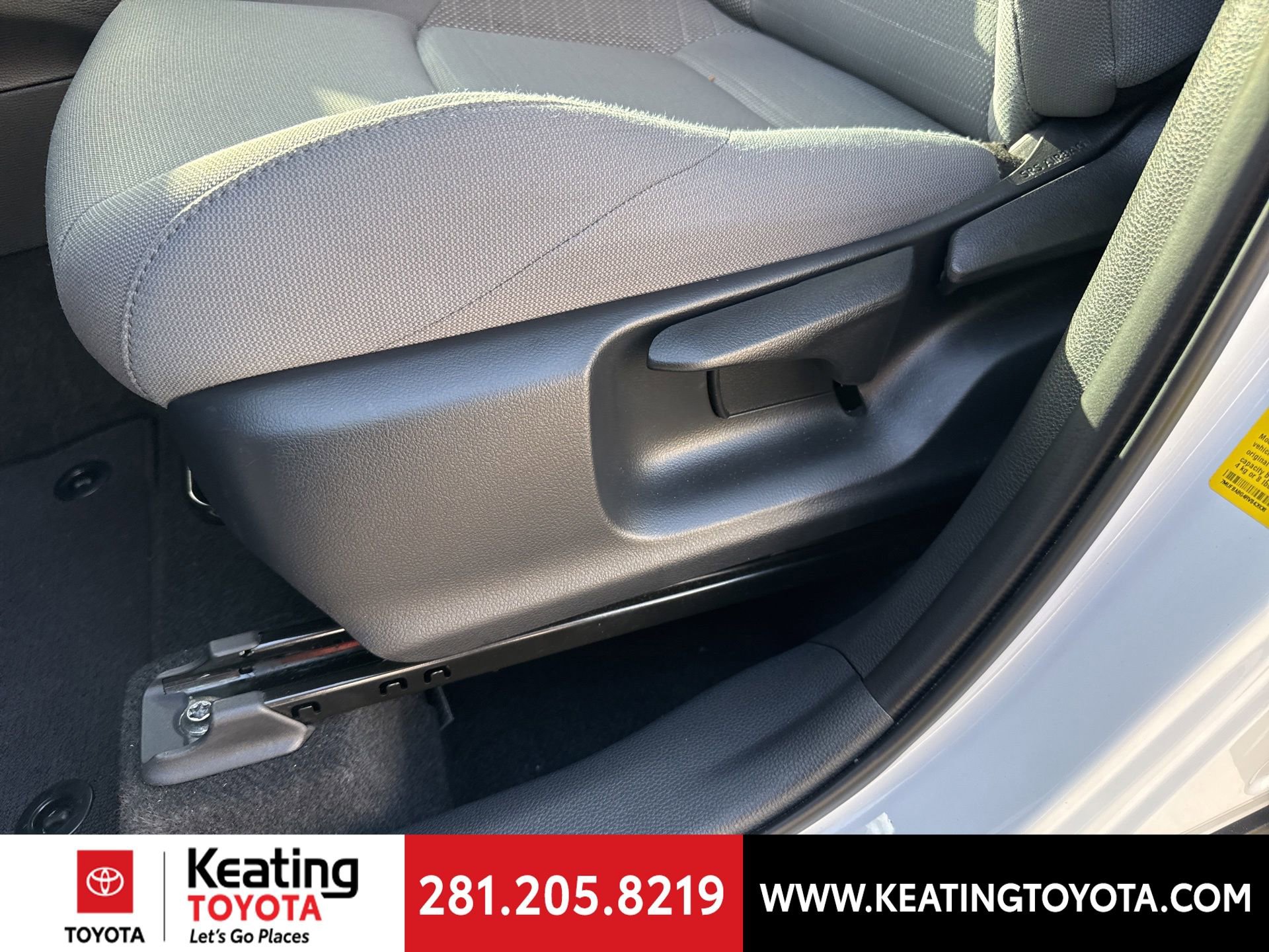 Certified 2024 Toyota Corolla Cross SE image 16