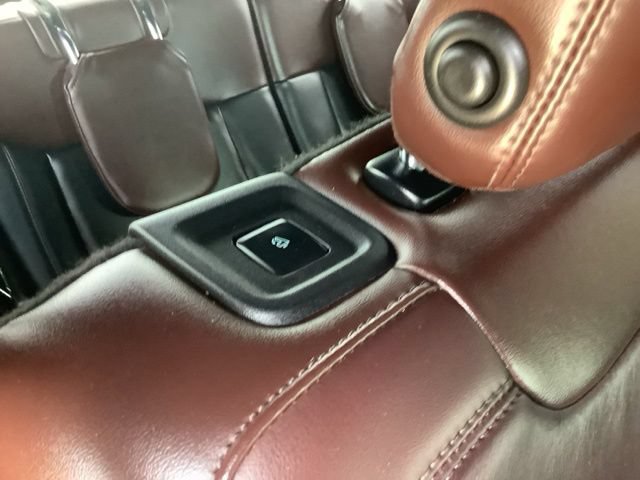 Used 2020 Ford Explorer Platinum w/ Premium Technology Package AWD/4WD image 20