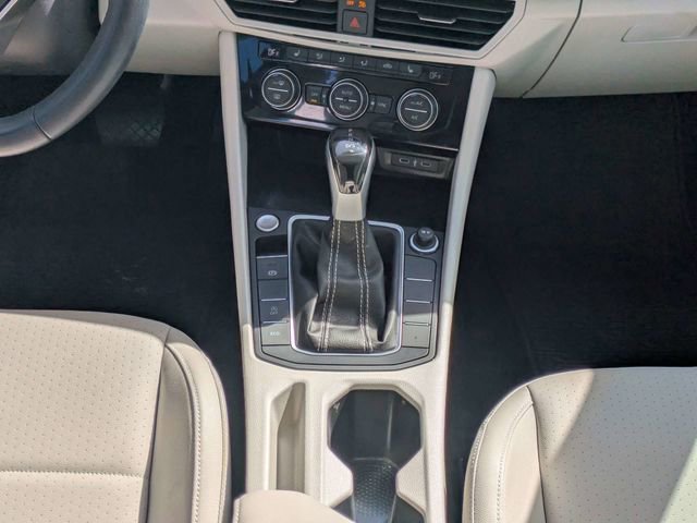 Used 2023 Volkswagen Jetta SE FWD image 16