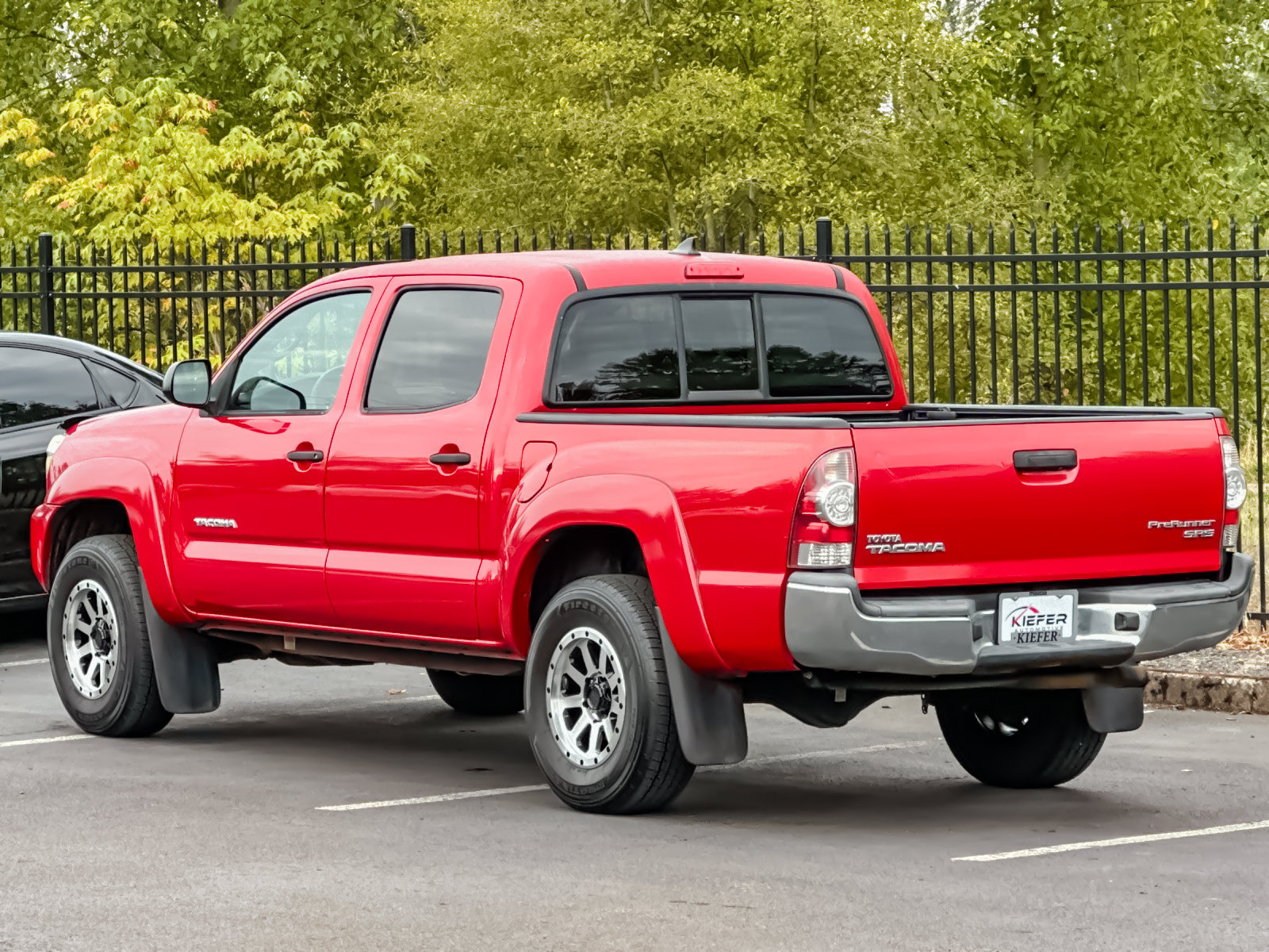 Used 2014 Toyota Tacoma PreRunner w/ SR5 Package RWD image 6