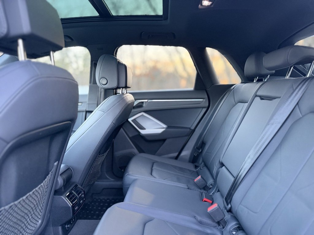 Used 2023 Audi Q3 2.0T Premium Plus w/ Premium Plus Package image 21