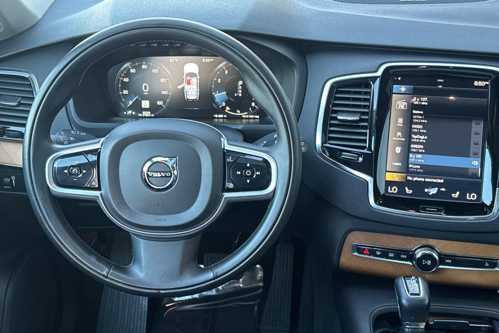 Used 2022 Volvo XC90 T5 Momentum w/ Advanced Package image 15