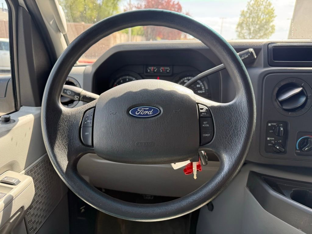 Used 2012 Ford E-350 and Econoline 350 XLT image 7