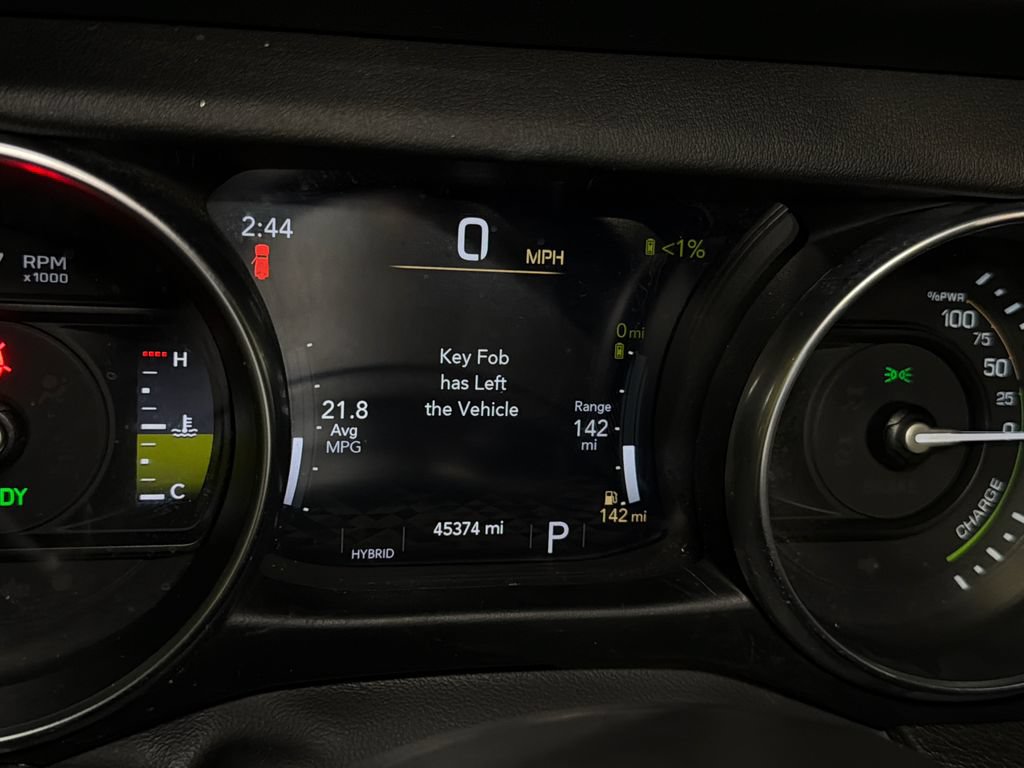 Used 2022 Jeep Wrangler Unlimited Sahara AWD/4WD image 17