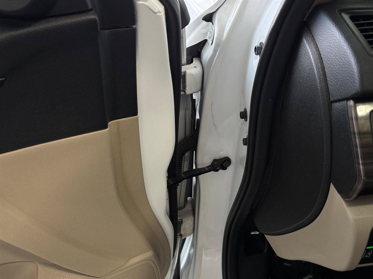 Used 2016 Honda Accord Touring image 28