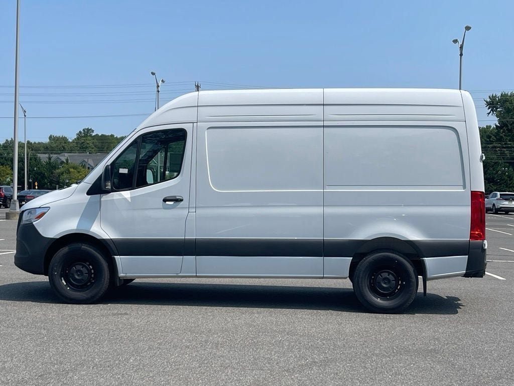 New 2025 Mercedes-Benz Sprinter 2500 image 2