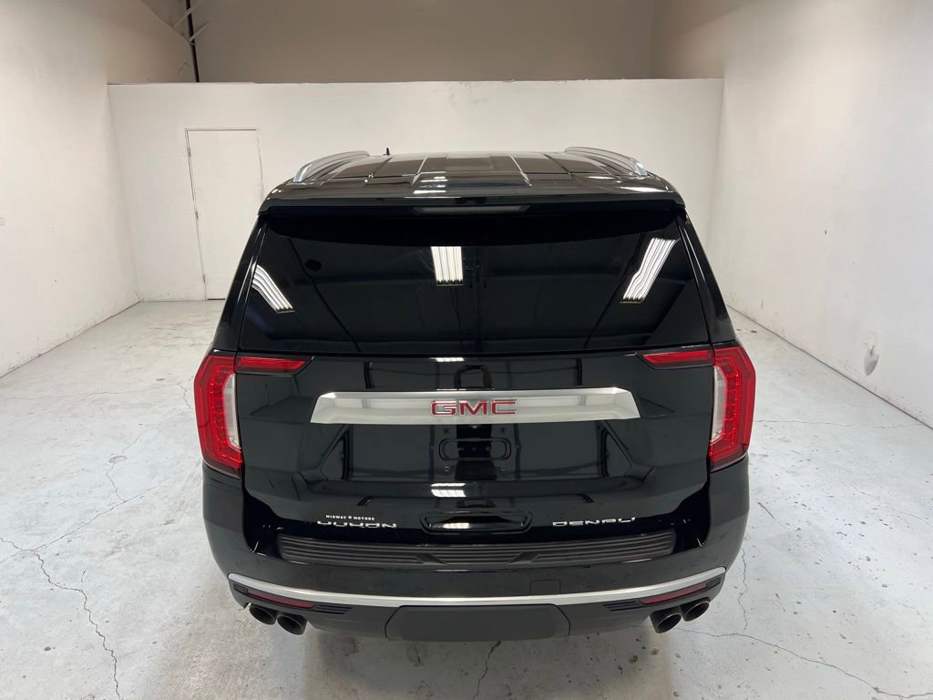 Used 2022 GMC Yukon Denali AWD/4WD image 4