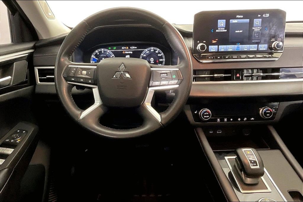 Used 2024 Mitsubishi Outlander SE FWD image 7