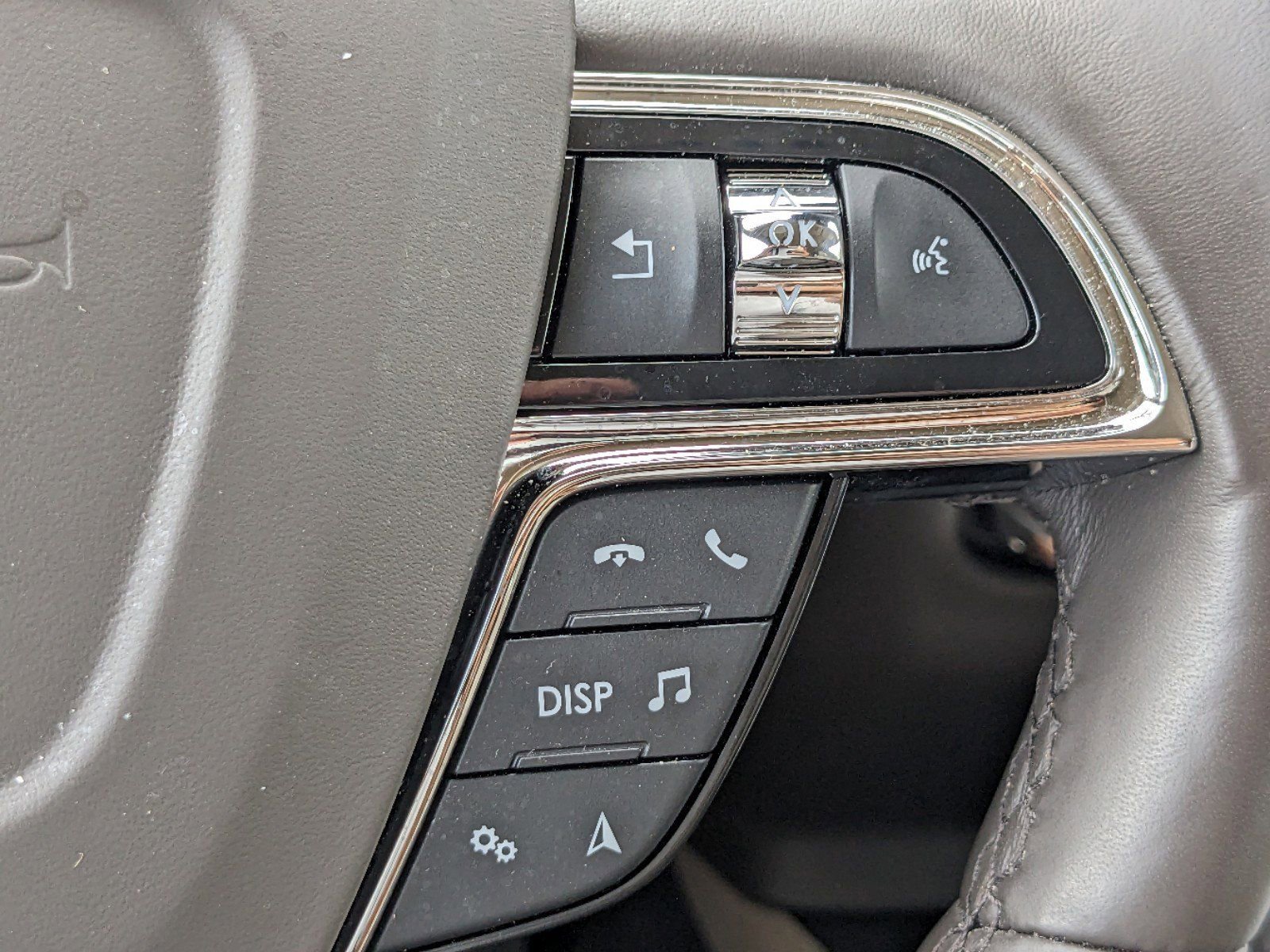 Certified 2023 Lincoln Nautilus Reserve w/ Equipment Group 202A image 29