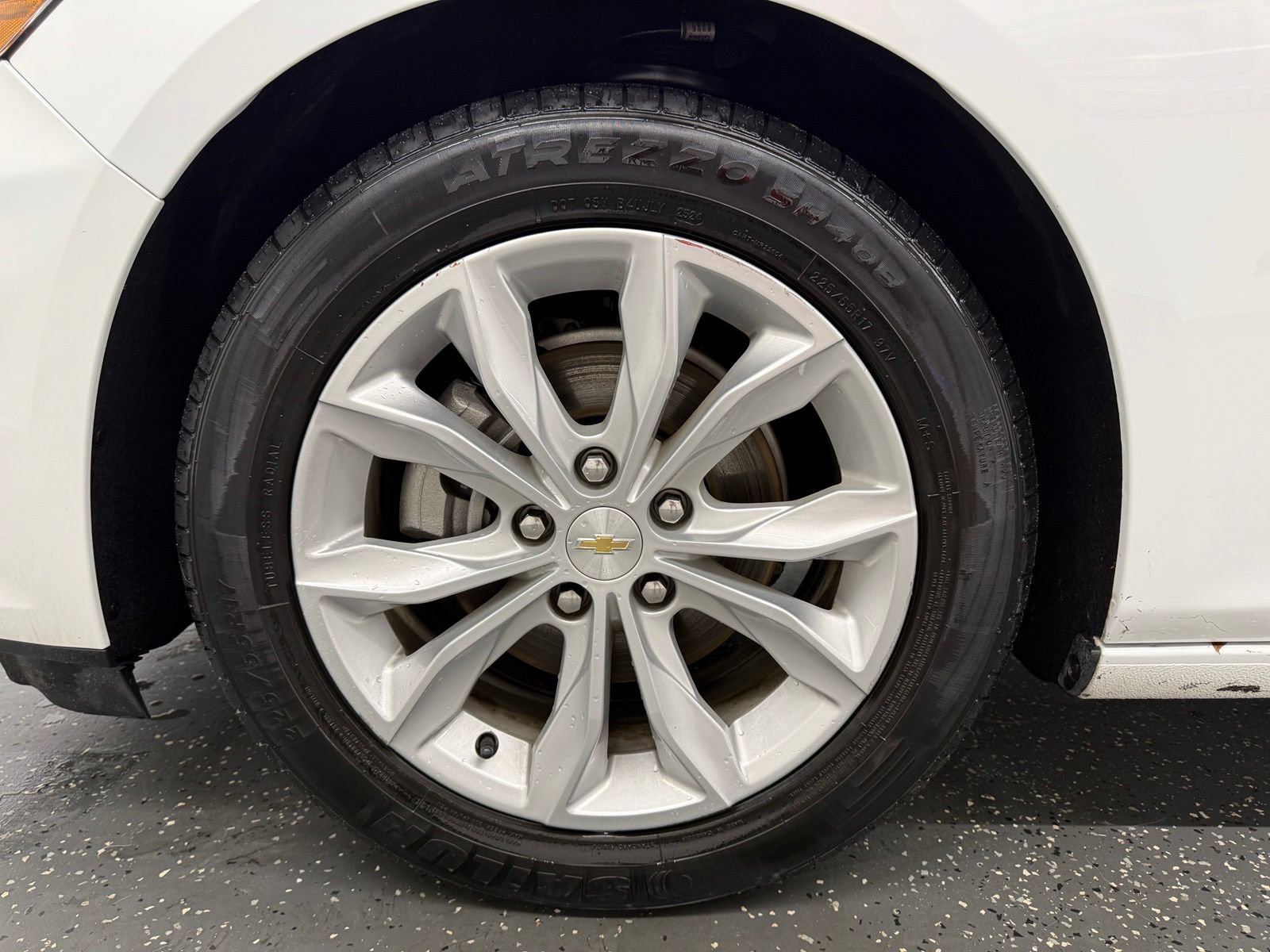 Used 2024 Chevrolet Malibu LT FWD image 18