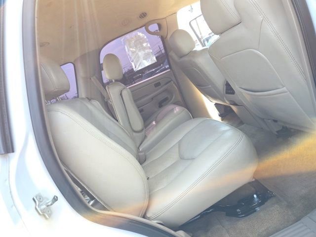 Used 2004 Chevrolet Tahoe Z71 w/ Z71 Preferred Equipment Group AWD/4WD image 36