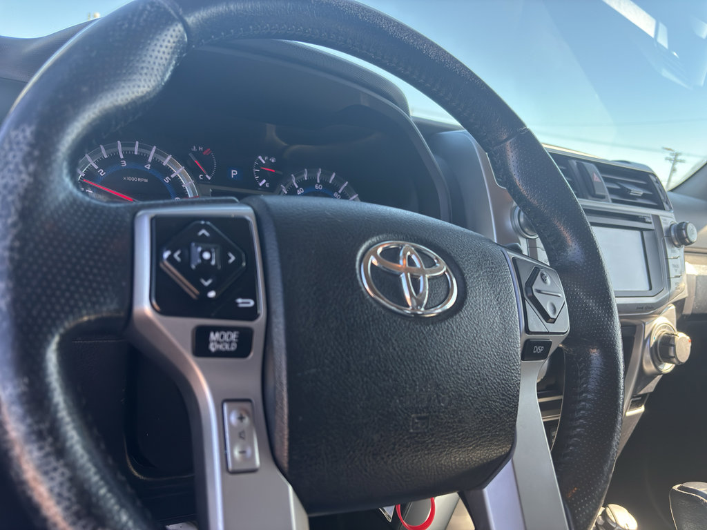 Used 2016 Toyota 4Runner SR5 AWD/4WD image 19