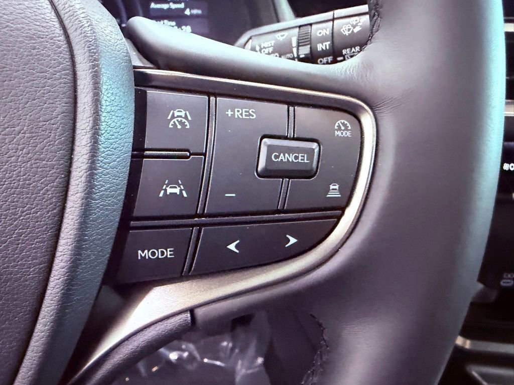Certified 2025 Lexus UX 300h FWD w/ Accessory Package (Z1) image 21