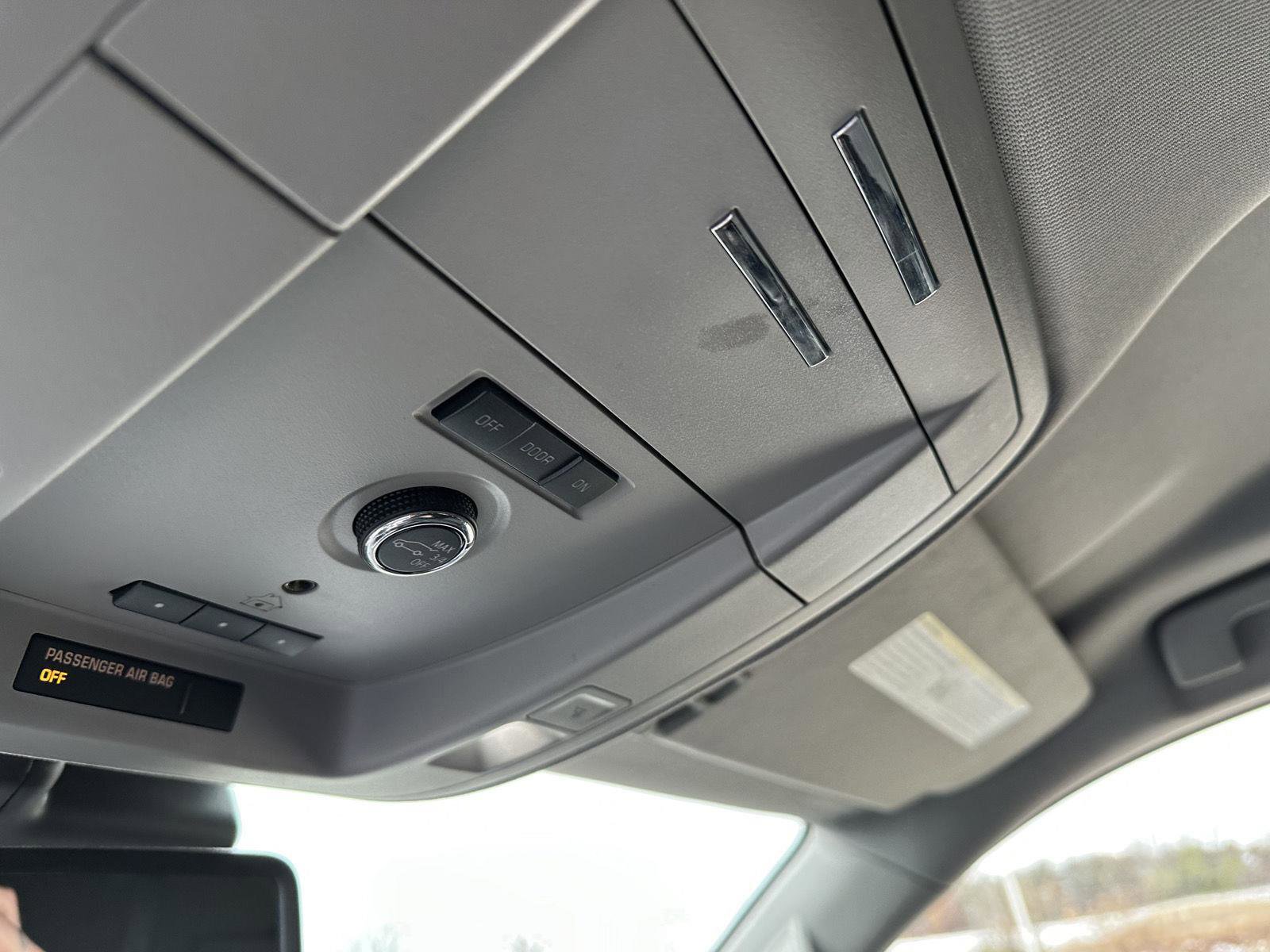 Used 2020 GMC Yukon SLE w/ SLE Value Package image 34