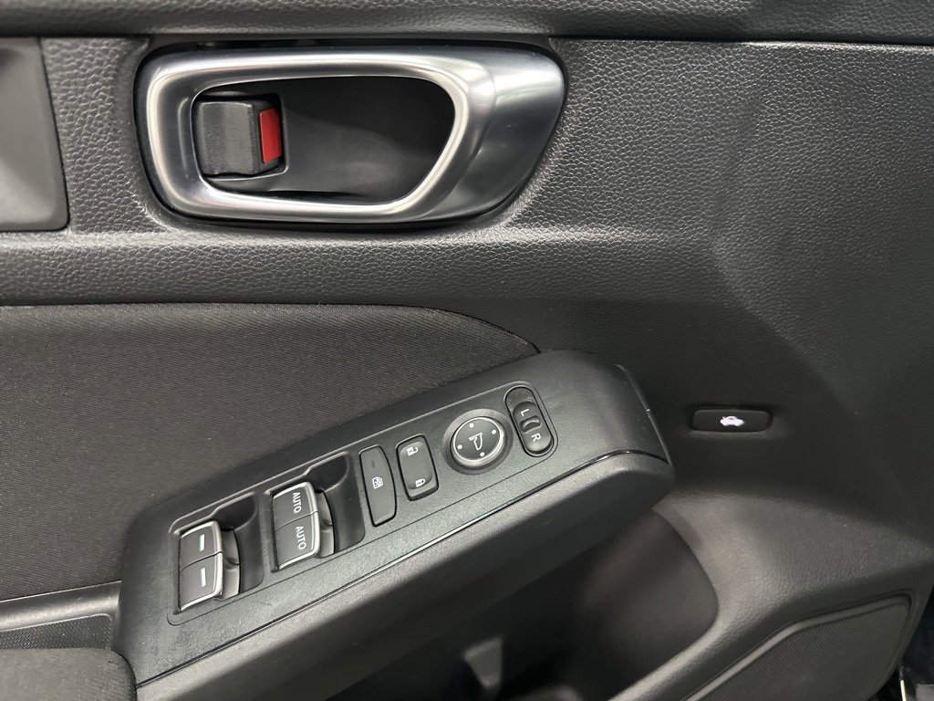 Used 2025 Honda Civic Sport image 18